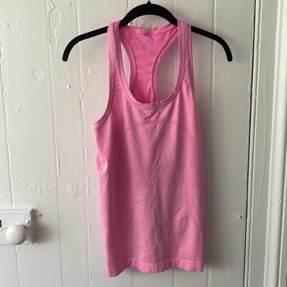Pink lululemon tank top! SIZE 6